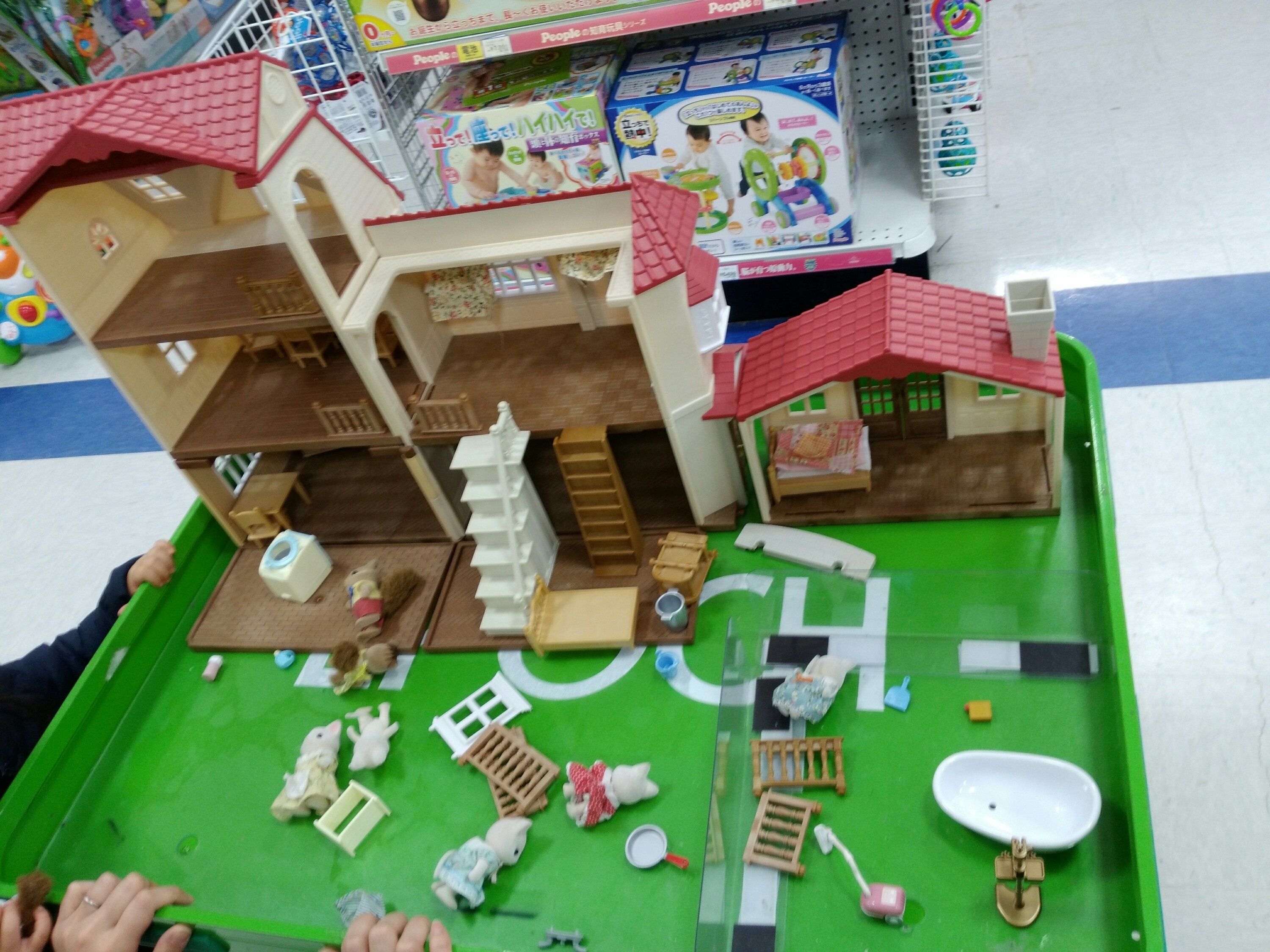 子連れショッピング トイザらスとヤマダ電機で子供が一日遊べちゃう件 仙台南つうしん