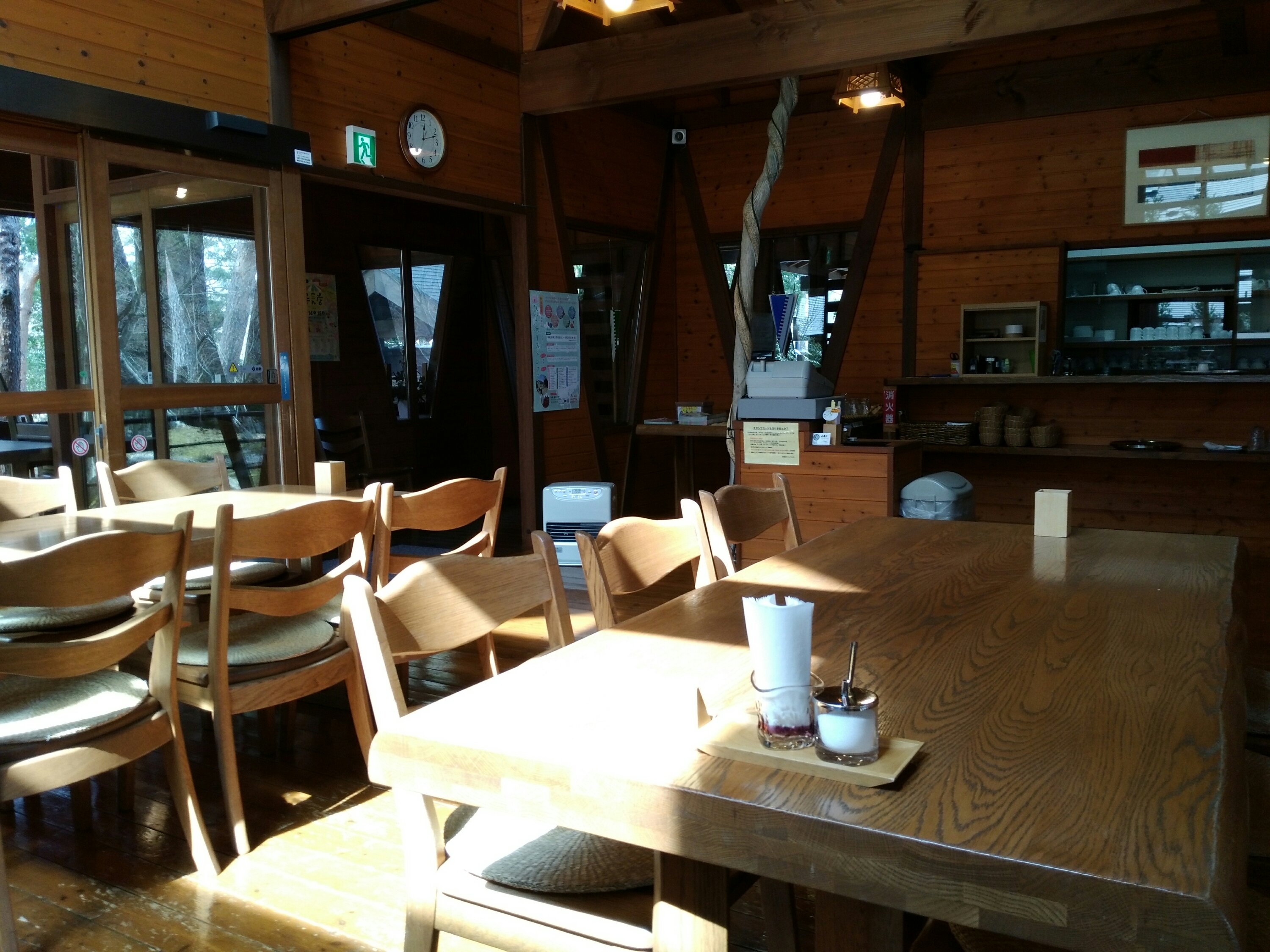秋保 カフェ ロシェ 店内