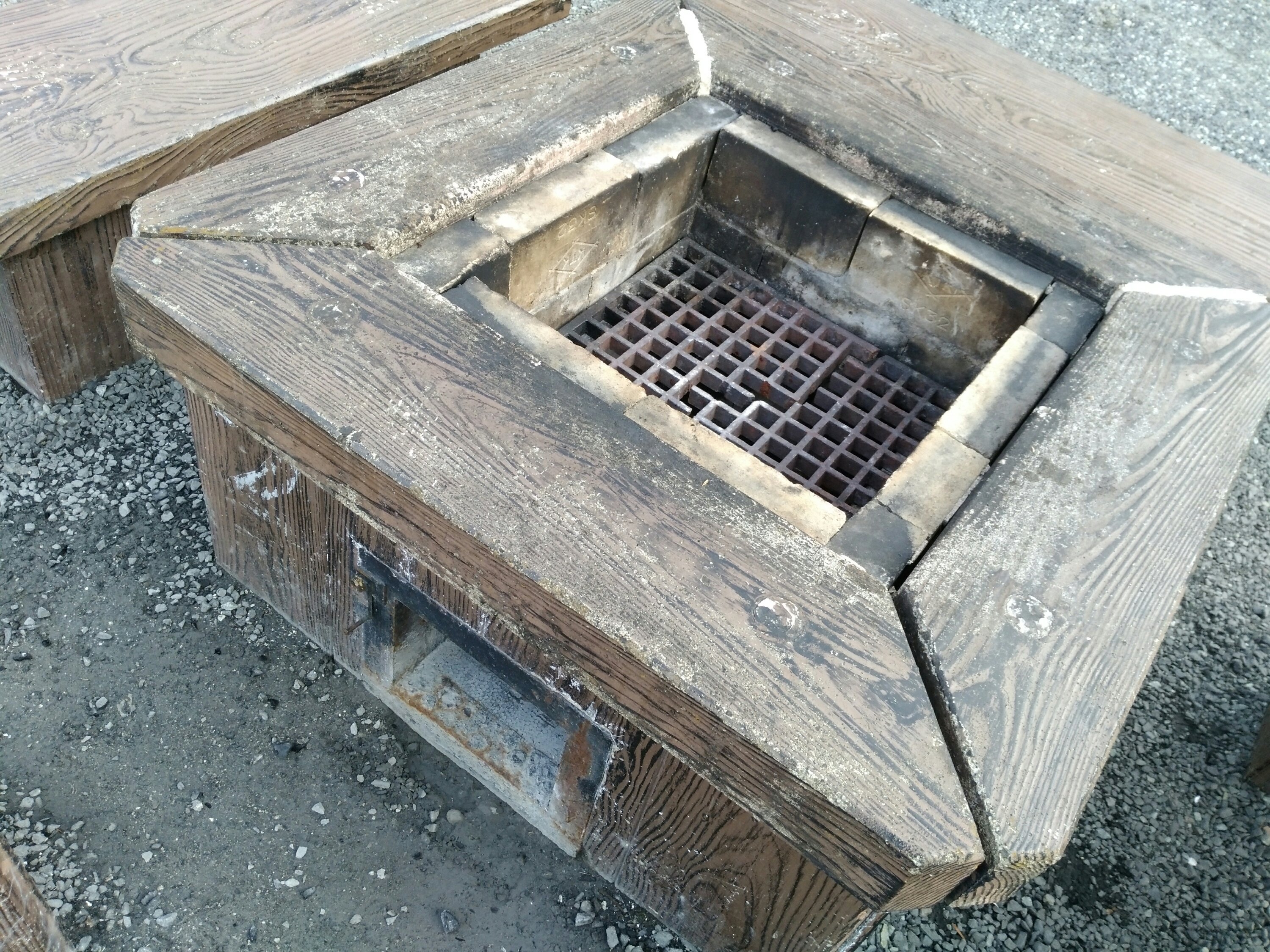 コンロ 台山公園 バーベキュー広場 コンロ