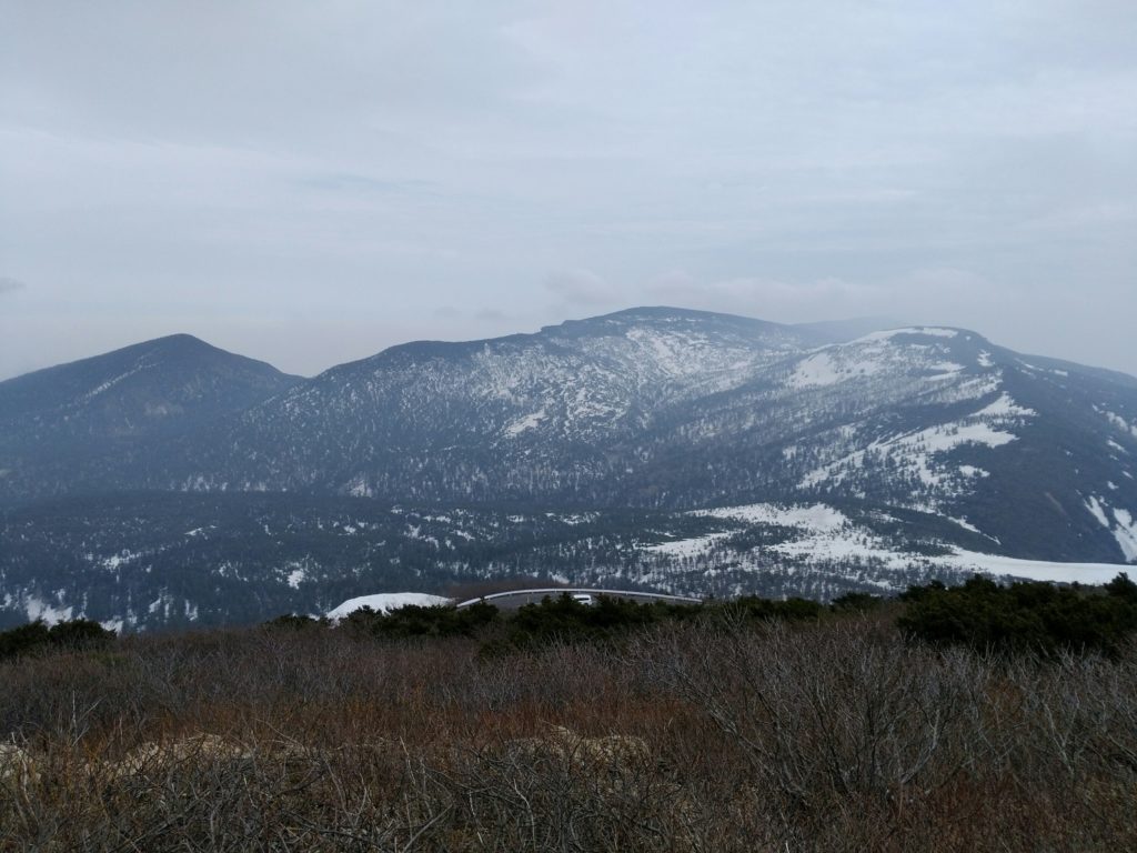 刈田岳　山頂からの景色　ハイライン側