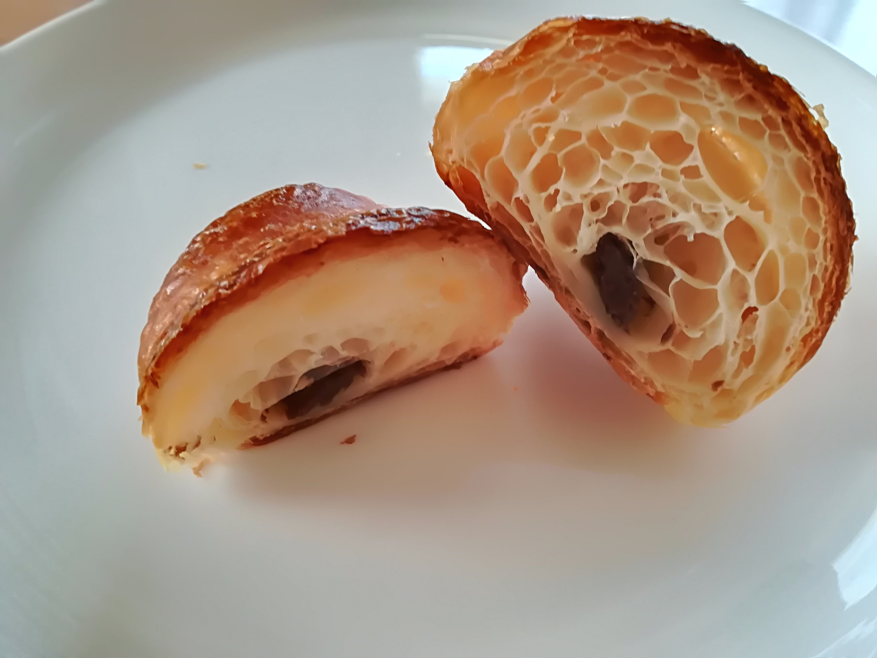 MONAMONAクロワッサン