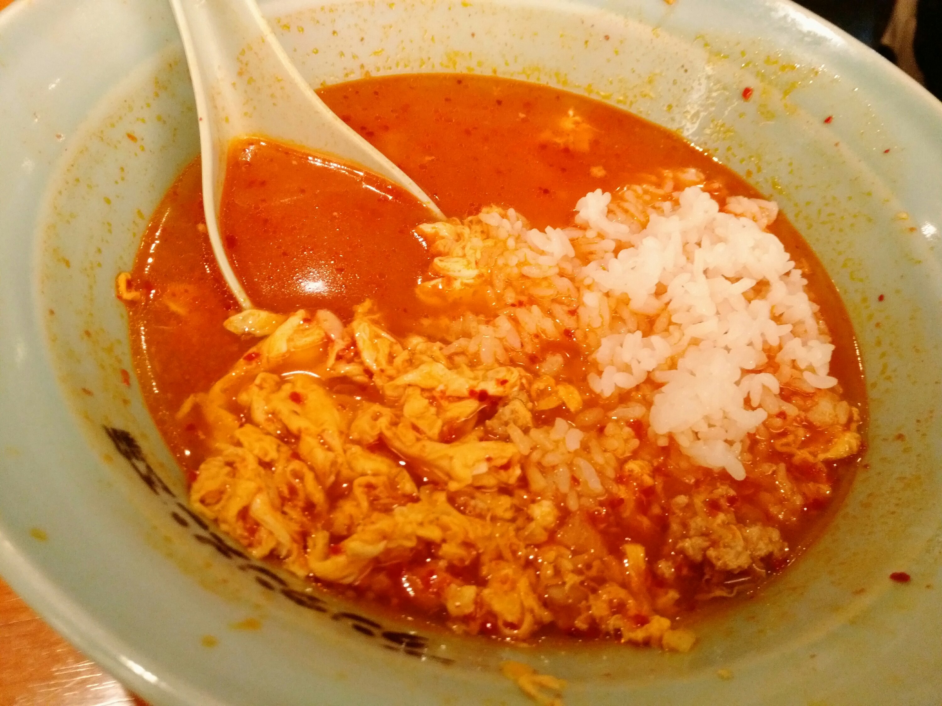 長町 ニュータンタンメン本舗 担々麺にライス投入
