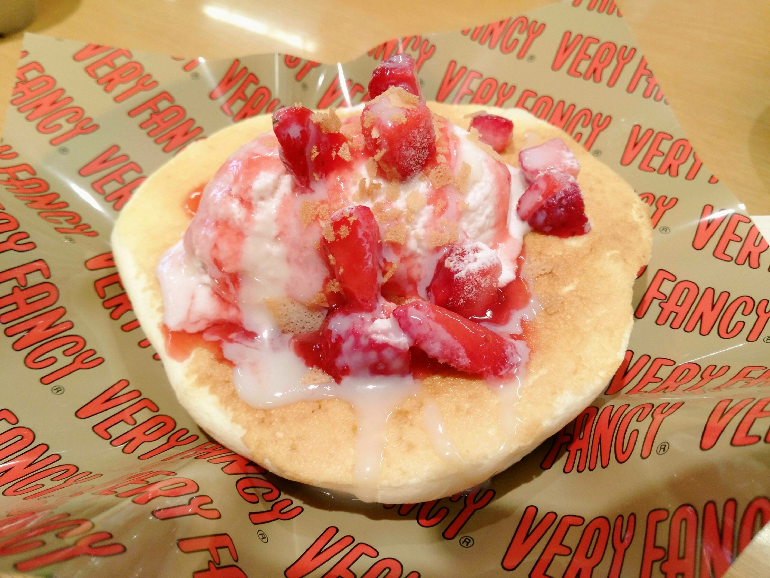 スシローの苺のふわとろパンケーキ
