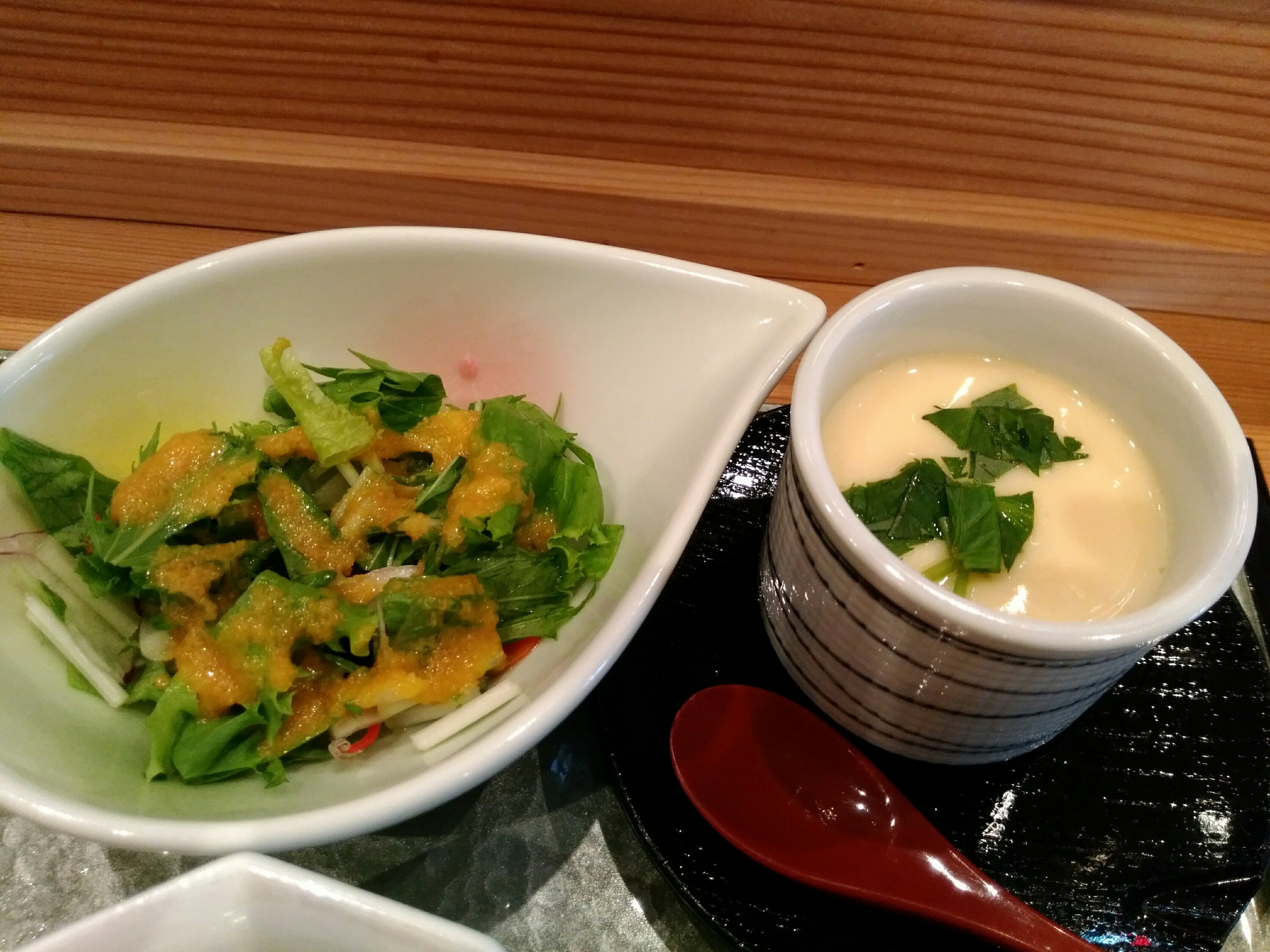 サラダ・茶碗蒸し