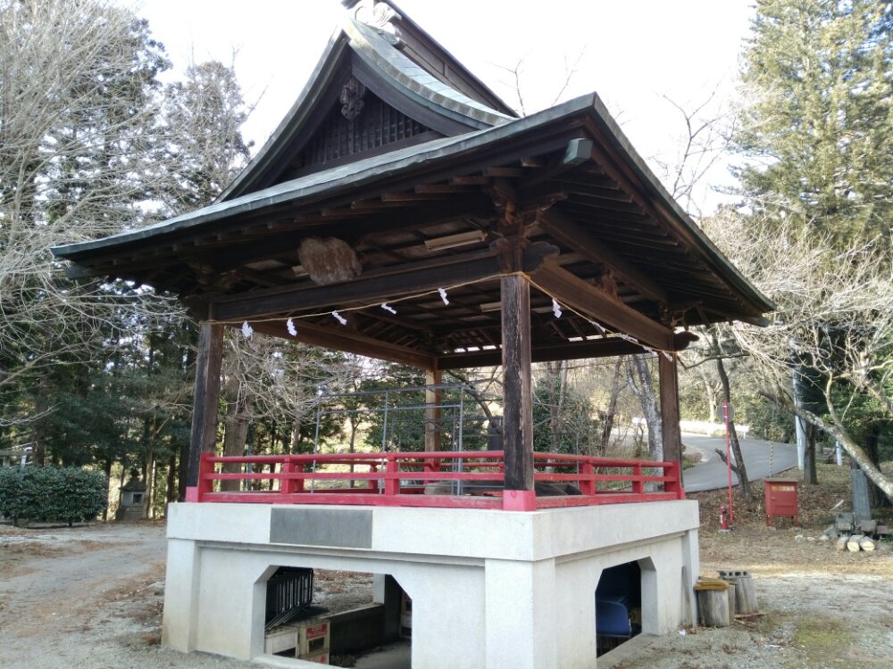 大高山神社の神舞殿