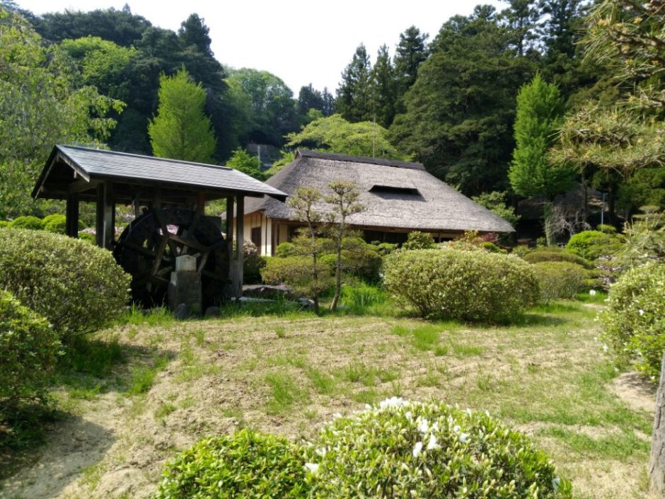 高蔵寺の庭園