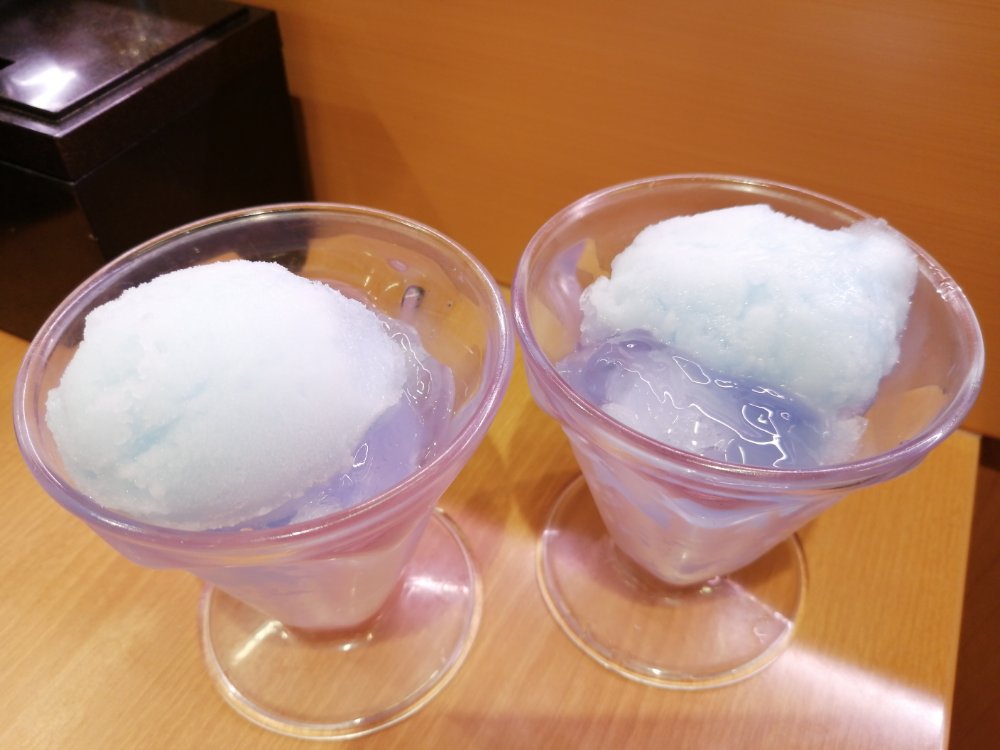 スシローのソーダかき氷パフェ
