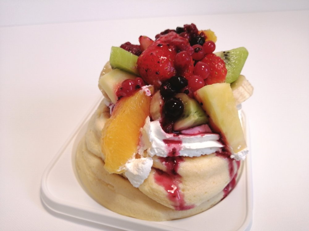 高倉町珈琲のフレッシュフルーツのリコッタパンケーキ