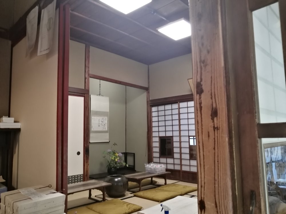 賣茶翁のイートイン茶室