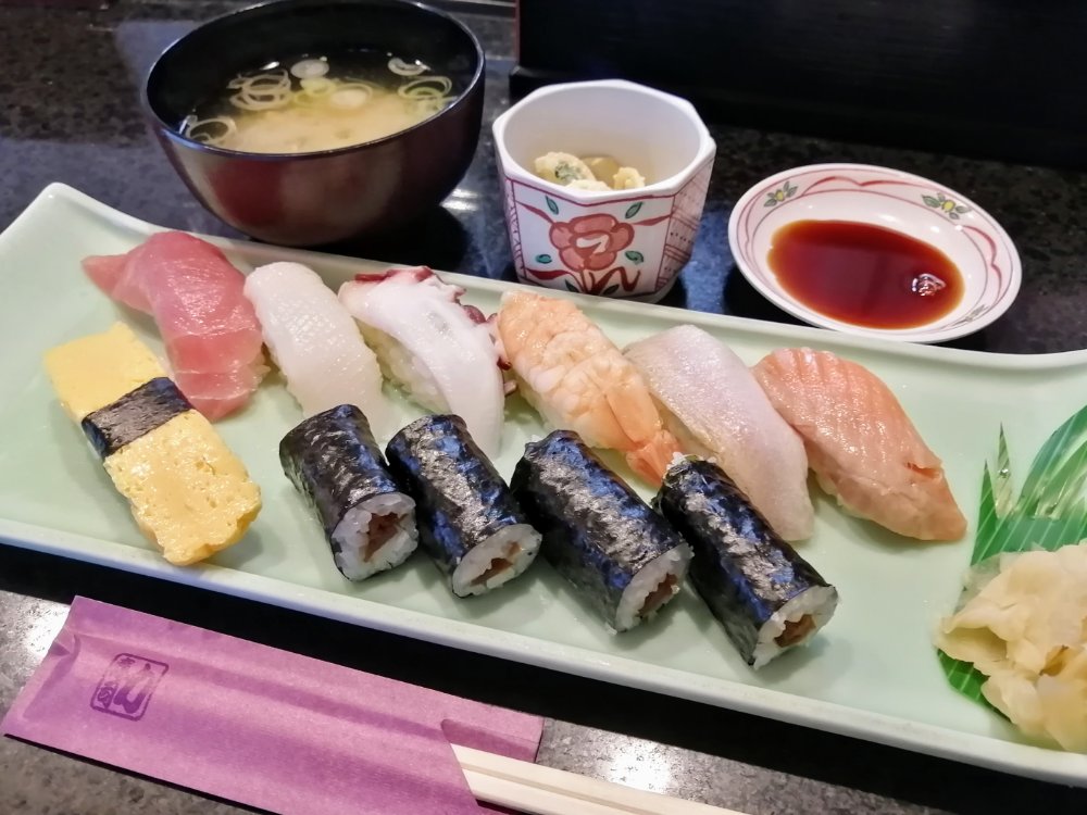 力寿司の木曜ランチ