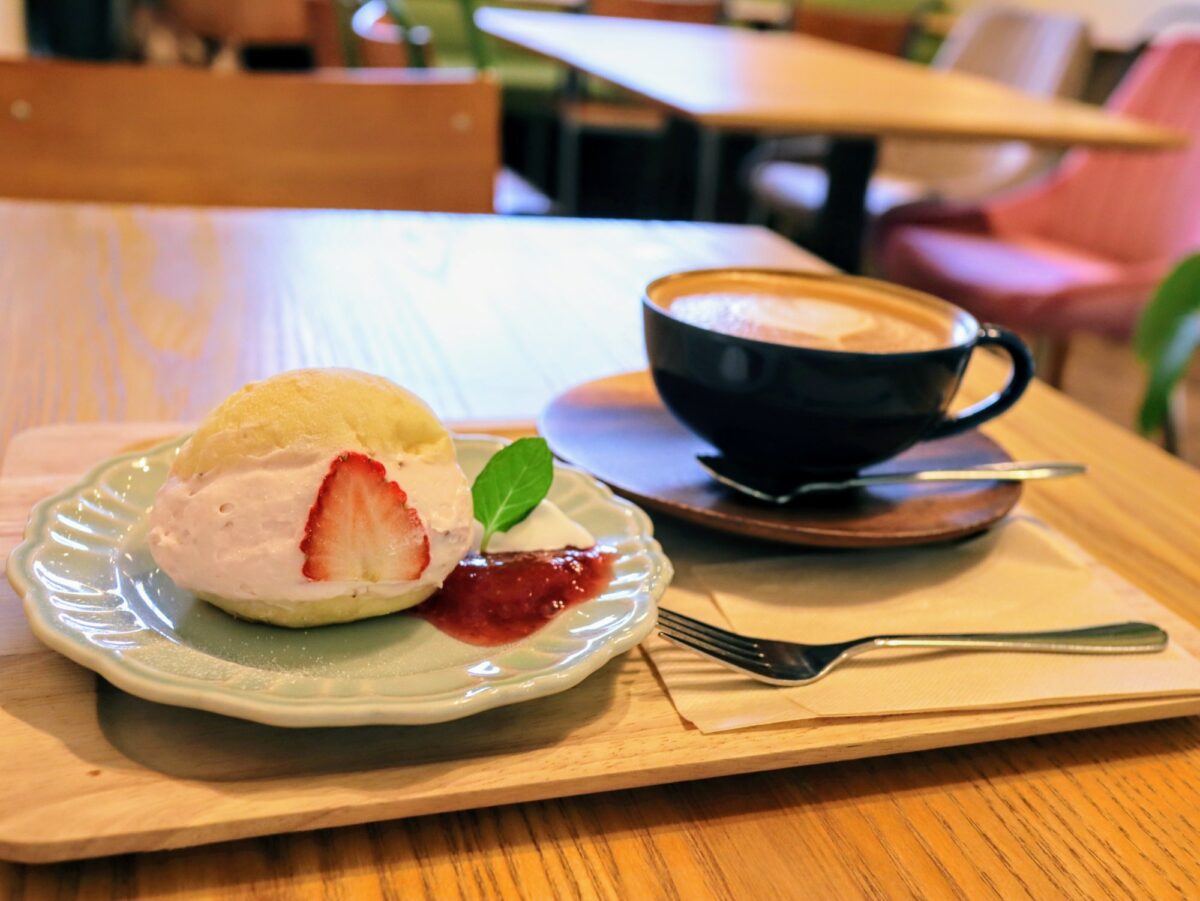 お店レポ 東照宮 カフェ クルール 966 マリトッツォを食べてサンドイッチをテイクアウト 仙台南つうしん