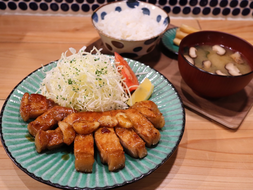 新店レポ 長町にオープンした めしと酒 あおい食堂 の豚テキ定食が最高の夜飯でした 仙台南つうしん